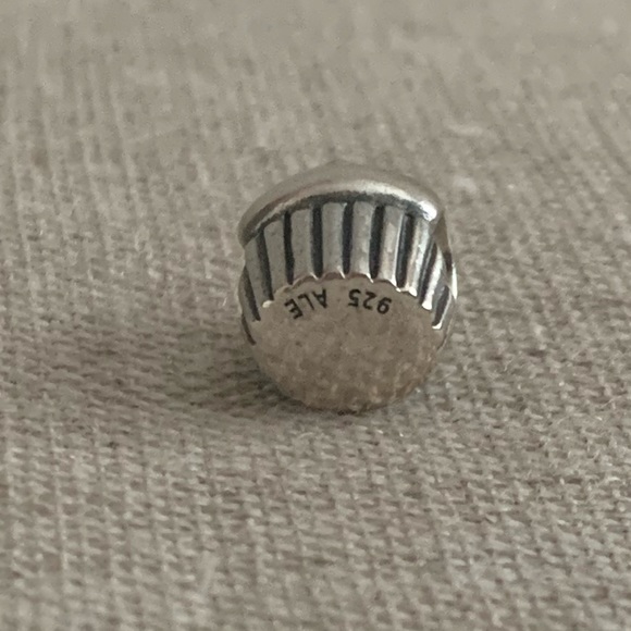 RETIRED Authentic Pandora Cupcake Charm With 14K Gold - Picture 6 of 9